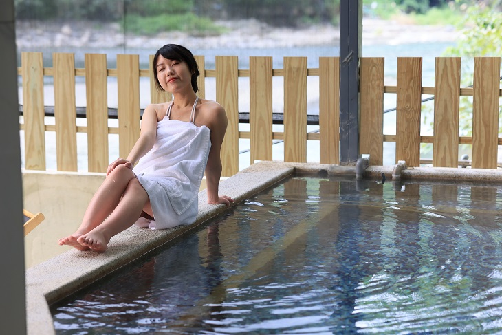 「新北山海湯」冬日泡暖湯，專屬浴衣及眾多好禮等你來抽獎。 圖：新北市觀旅局提供