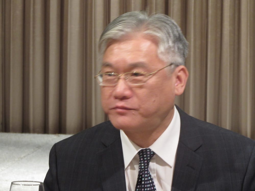 陸委會主委夏立言29日在一場餐會中喊話，「任何一個有志於大位的人，真的是要非常負責任地把所有選項說出來。」 圖：邱珮文/攝