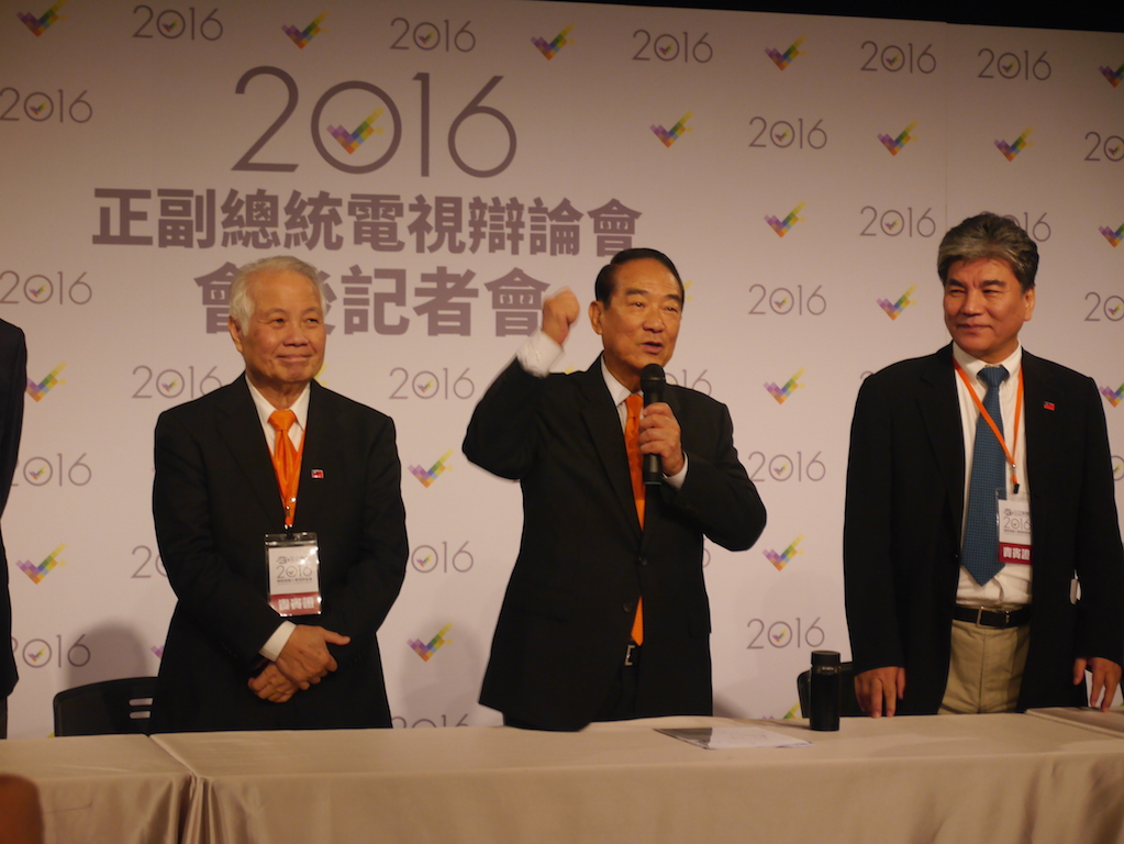 2016總統大選第2場總統辯論2日下午結束，親民黨總統候選人宋楚瑜在會後記者會上表示，他希望能創造台灣另一個台灣奇蹟，用誠心誠意的參選，讓台灣真正的民主價值實現。 圖：劉奕霆/攝
