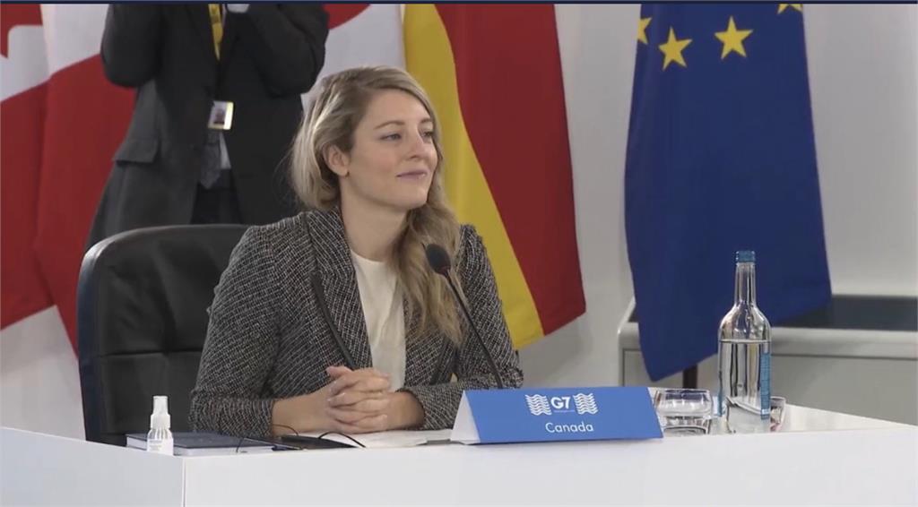 加拿大外長Mélanie Joly今早在推特發文強力聲援遭逮捕的何韻詩。 圖／翻攝自推特