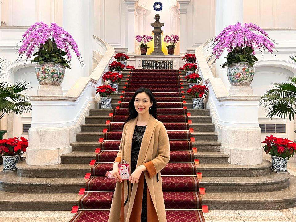 曹玉婷參與元旦升旗典禮，領唱國歌。 圖：翻攝自曹玉婷臉書