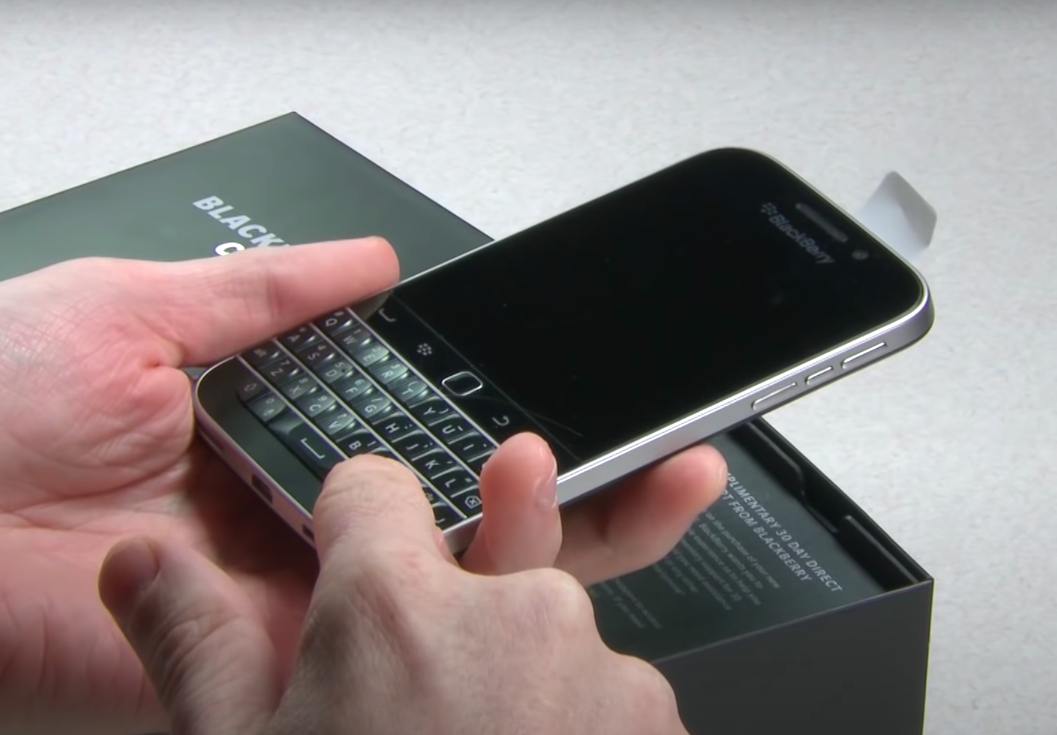黑莓公司（BlackBerry）宣布旗下最經典的黑莓機作業系統即將終止服務。 圖：擷取自BlackBerry YouTube