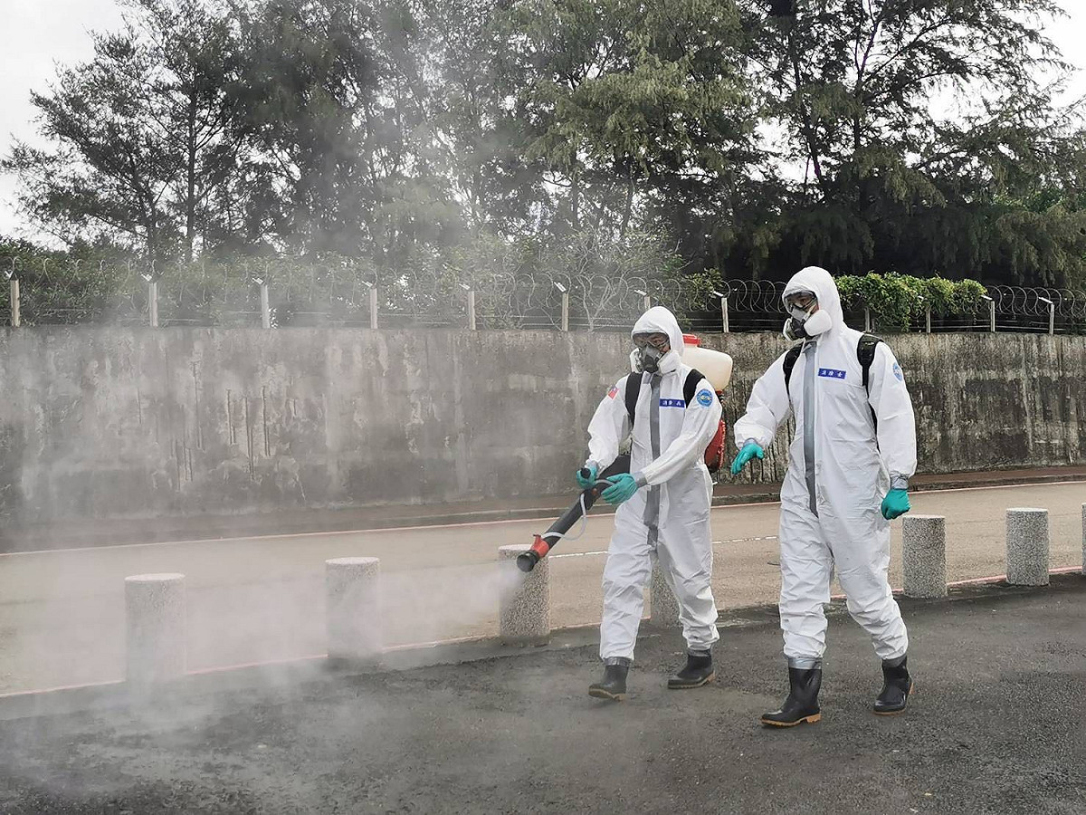 桃園機場清潔人員確診，機場公司表示，已對該員工的工作區域及動線進行深度清消。 圖：桃園機場公司／提供