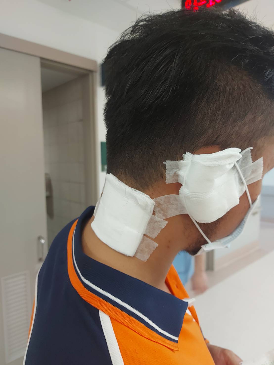 環保局已追查行為人，將開罰最高6000元，且不排除提告及民事求償，另移請衛生局追究未戴口罩行為。