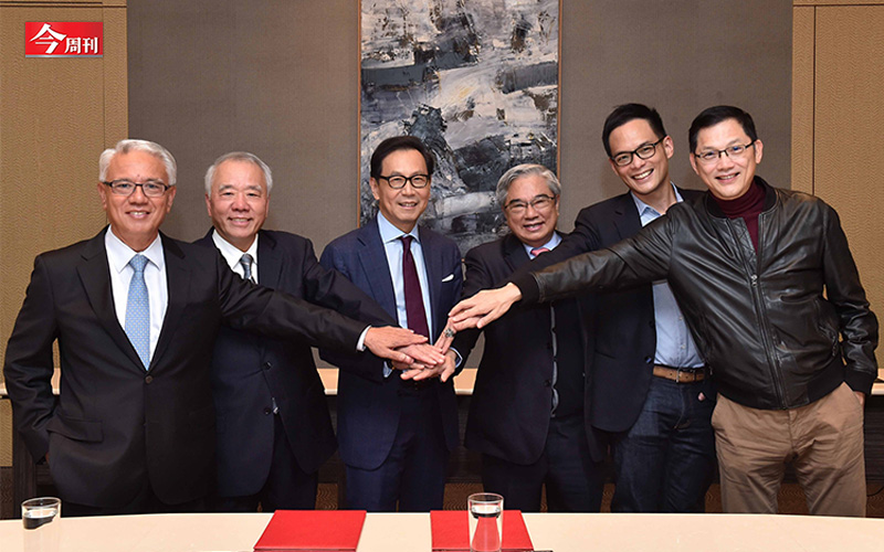 2021 年底前，兩位大董—富邦集團蔡明忠與頂新集團魏應州一起拍板，讓台灣大哥大領銜的數位匯流王國，隱然成形。 圖 : 今週刊 / 提供