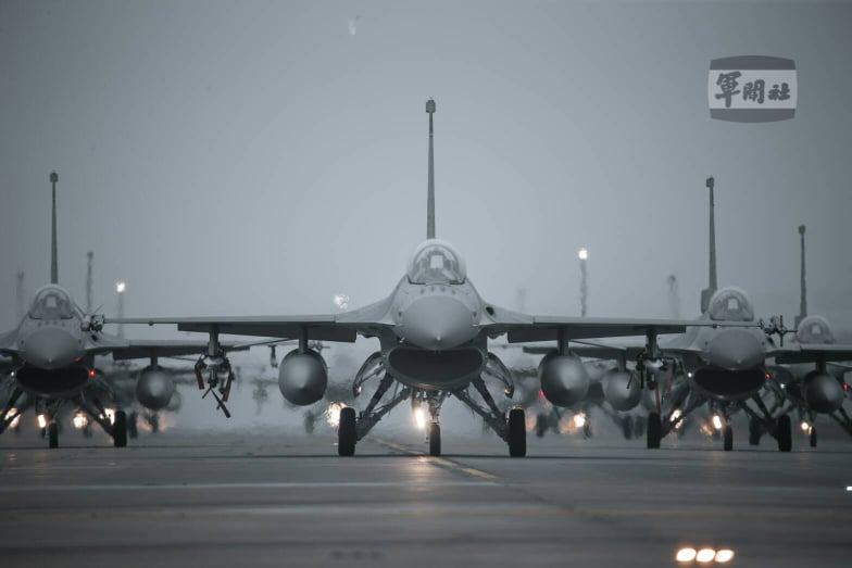 今失聯的F-16V戰機曾參與嘉義空軍第四聯隊111年度「春節加強戰備」操演。 圖：軍聞社（資料照片）
