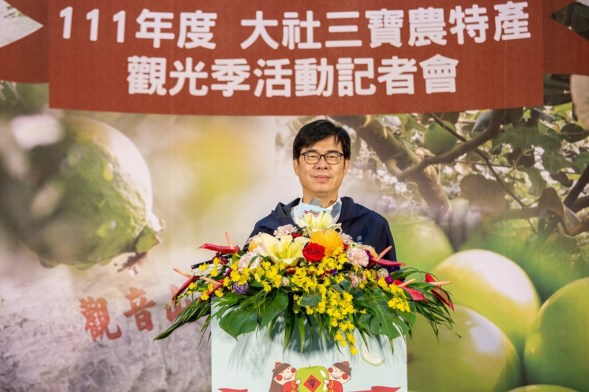 陳其邁建議第三劑應優先施打。 圖：高雄市政府提供