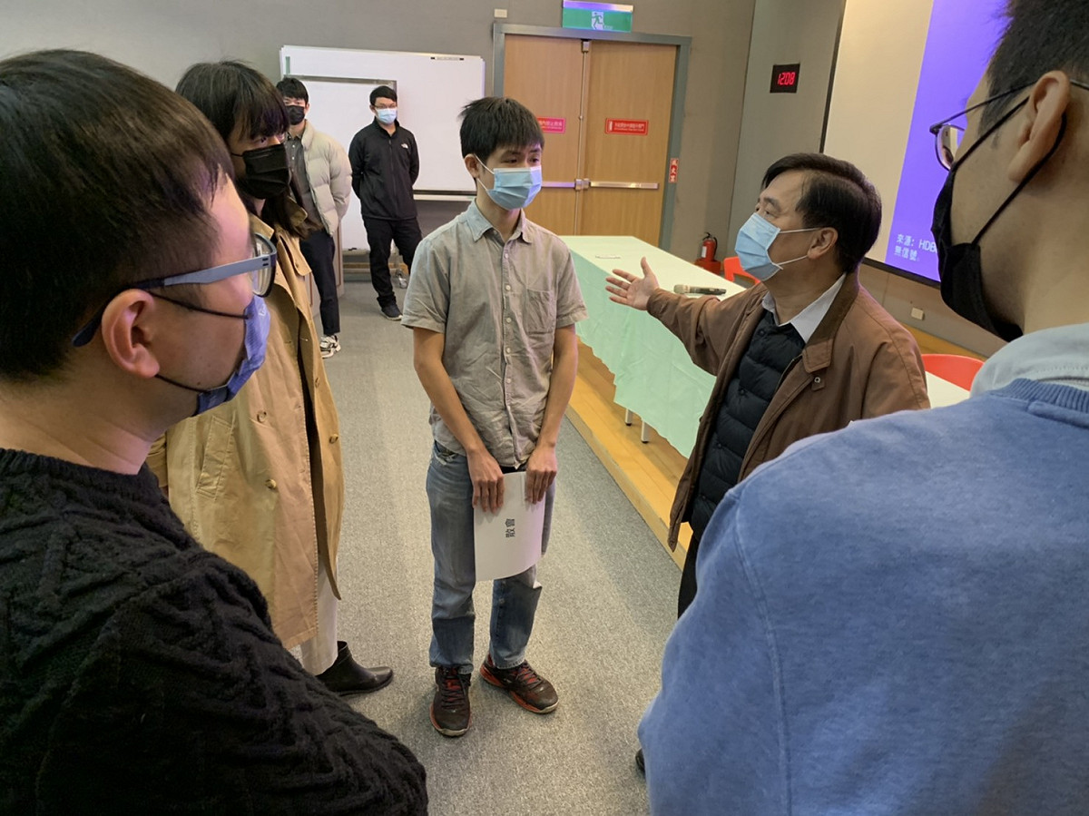 新北市交通局長鍾鳴時強調安全是交通改善措施的優先考量。 圖：新北市交通局提供