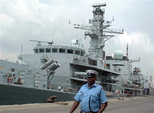 英國國防部發言人證實，英國皇家海軍軍艦「諾森伯蘭號」曾被俄國軍艦撞擊。 圖：達志影像/美聯社