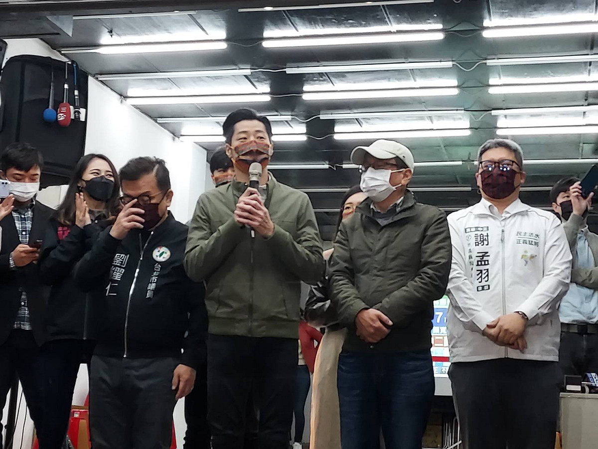 林昶佐晚間發表致謝感。 圖：陳佩君／攝