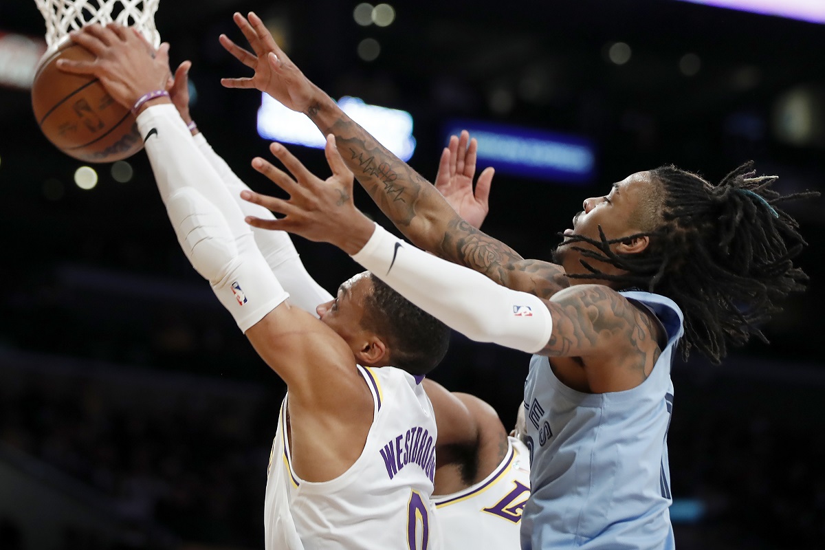 Ja Morant完成了誇張封蓋。 圖／美聯社／達志影像