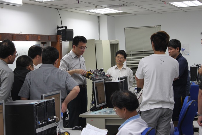 勞大上課情形-電腦課程。 圖：新北市勞工局提供
