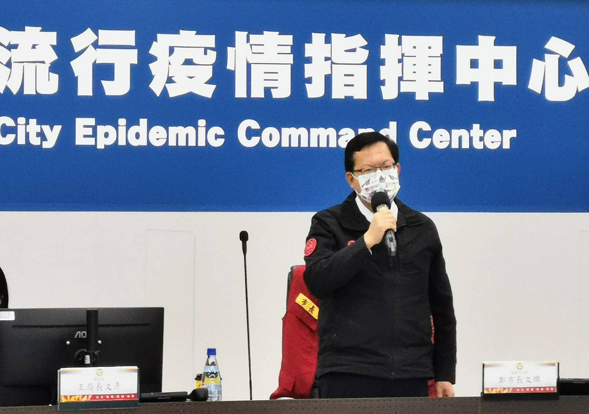 鄭文燦建議中央參考國外疫苗施打作法，將國內疫苗接種年齡下降到7至12歲 圖：桃園市政府／提供