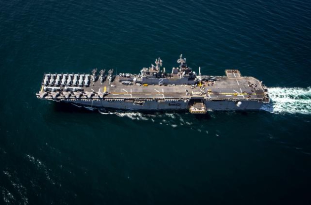 美海軍「埃塞克斯」號兩棲戒備群 。 圖 : 翻攝自KKNews