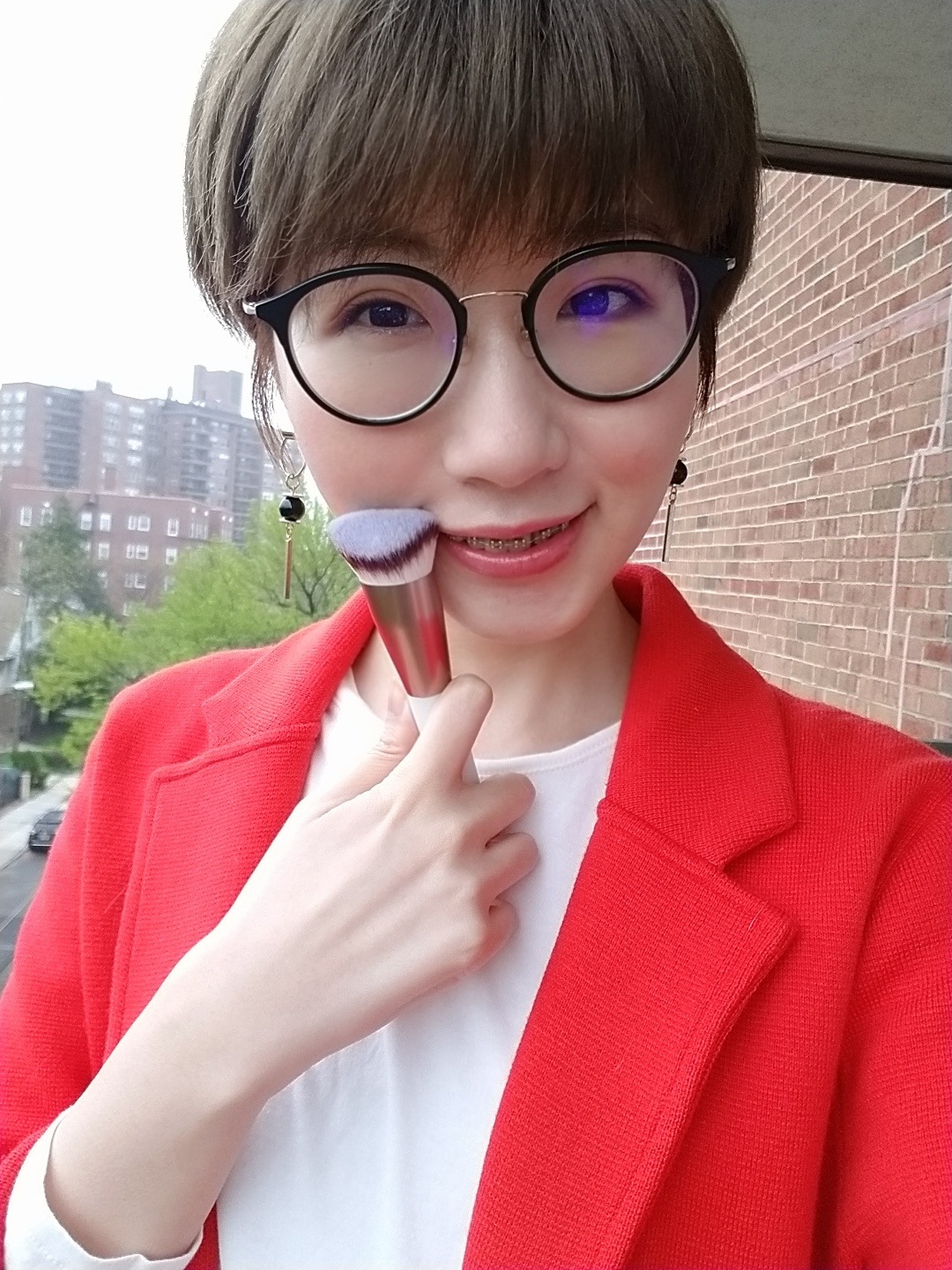 廣告小妹。 圖：翻攝自廣告小妹FB(@凡槿（廣告小妹))