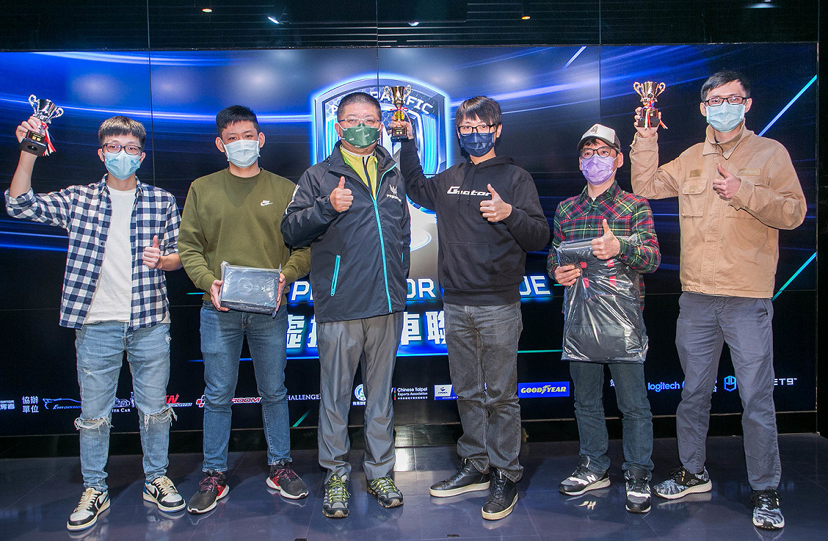 Gomotor_GPX車隊林君達、劉蔚瑄榮獲Predator League虛擬賽車聯賽冠軍。 圖：宏碁/提供