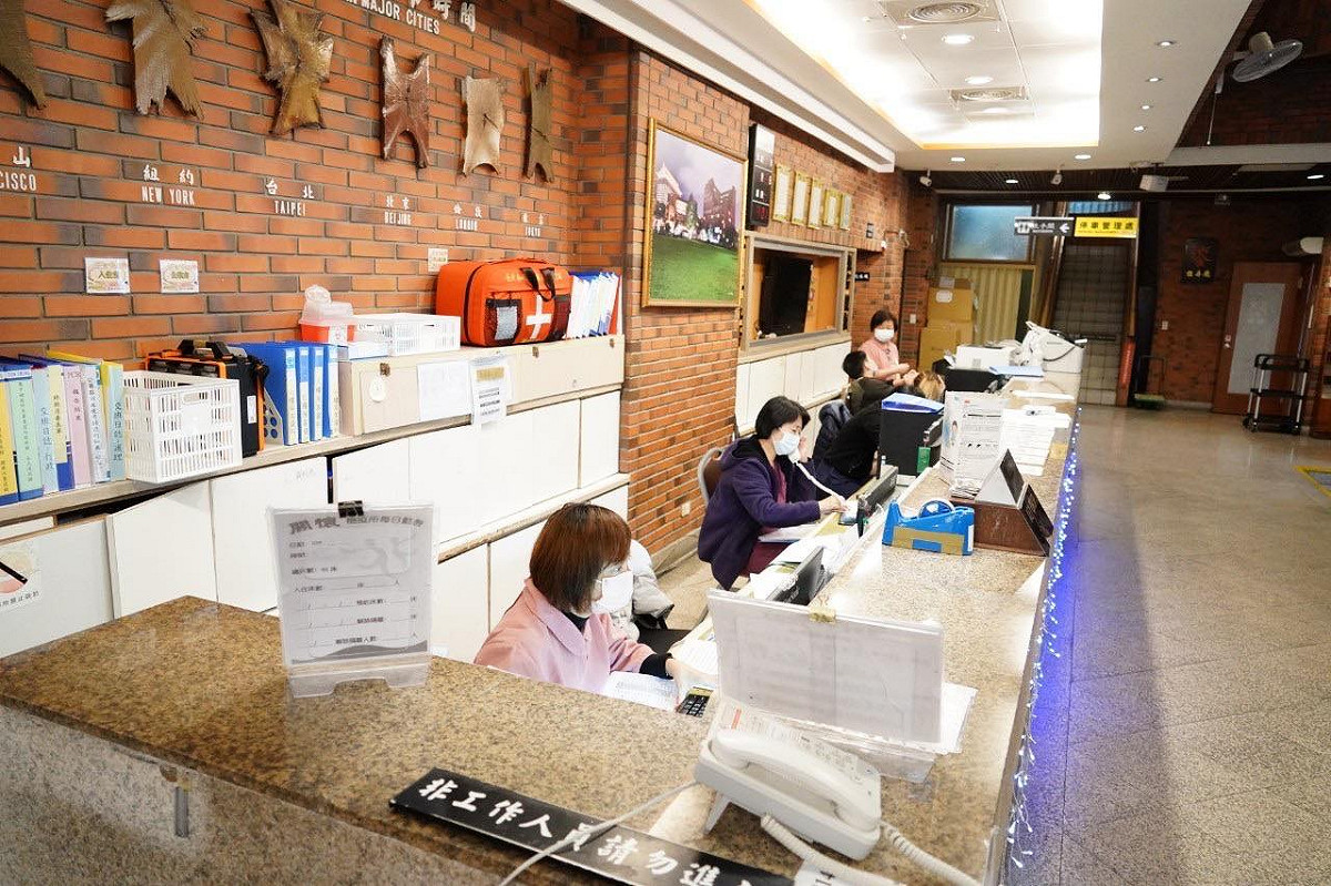 台北市劍潭青年活動中心加強版防疫專責旅館。 圖：翻攝柯文哲臉書