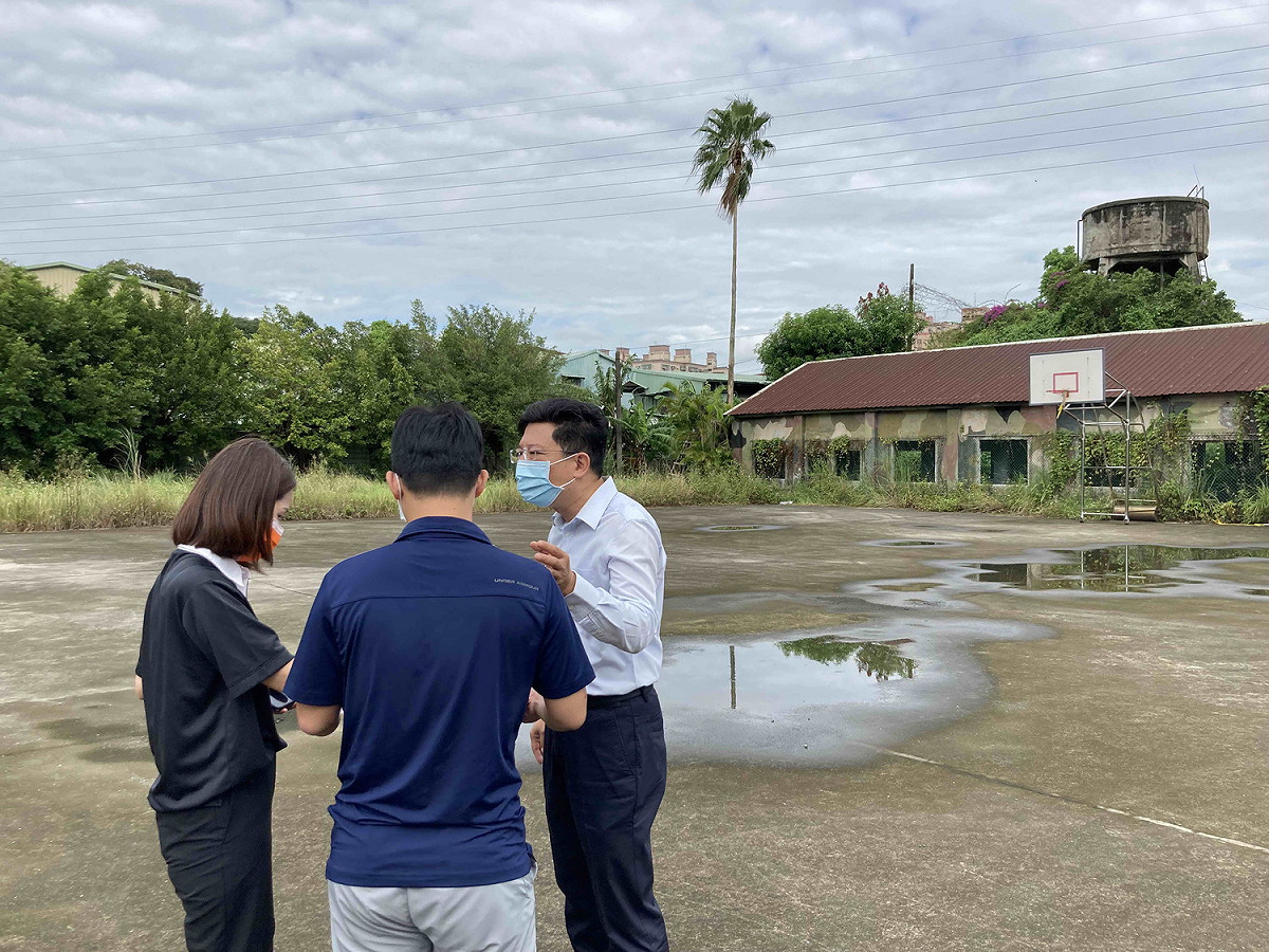 新北市議員金瑞龍籲活化中和灰磘閒置土地，規劃為特色籃球場。 圖：新北市議員金瑞龍提供