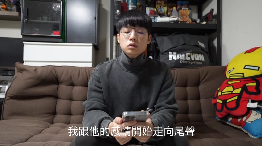 Toyz公司負責人周周今（15）日發布影片指控 Toyz 欠債、詐賭、恐嚇等劣行。 圖：翻攝自  Toyz YouTube頻道