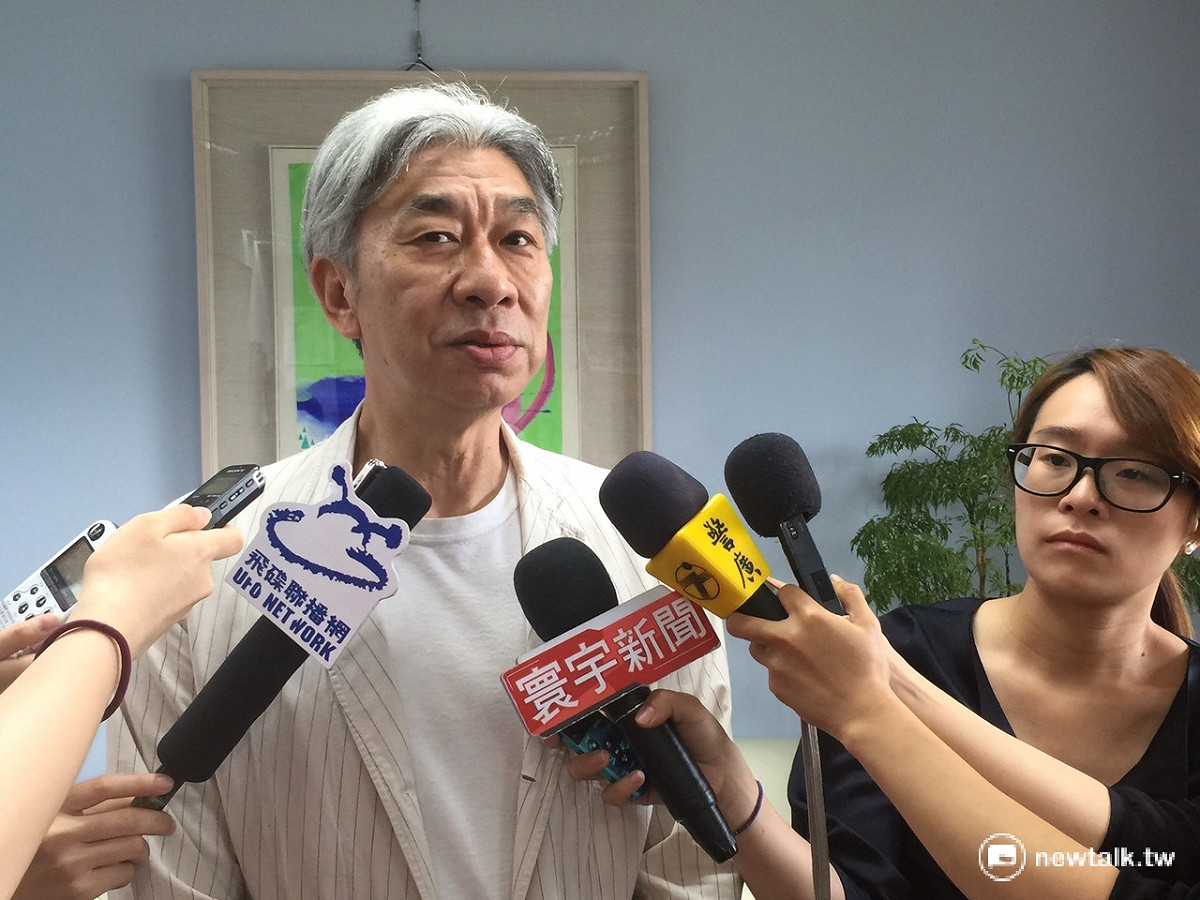 台北市政府小內閣人事再傳大變動！繼週三(13日)晚間傳出副市長周麗芳請辭以後，文化局長倪重華14日晚間在臉書上表示已經向柯文哲請辭。 圖：新頭殼資料照片