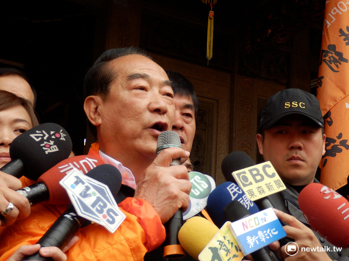 親民黨總統候選人宋楚瑜15日表示，美方高層訪台，「大家都知道是擔心誰」。 圖：符芳碩/攝