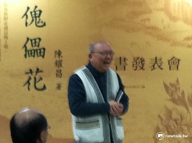 陳耀昌是國內最知名的跨界作家之一。 圖：鄭惠君/攝