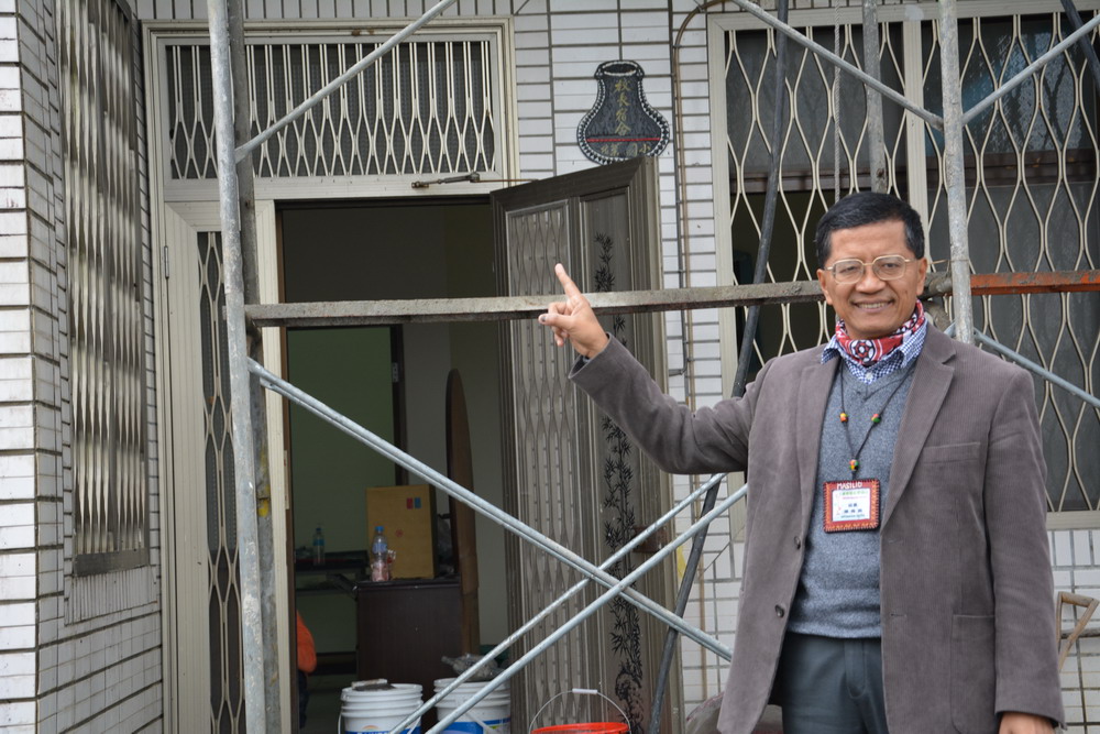 屏東縣北葉國小校長陳再興為改善學生宿舍老舊，自願將校長宿舍騰出。 圖：屏東縣政府提供