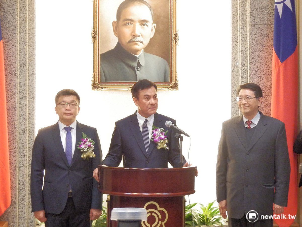 立法院正副院長蘇嘉全、蔡其昌1日下午宣誓就職。 圖：符芳碩/攝
