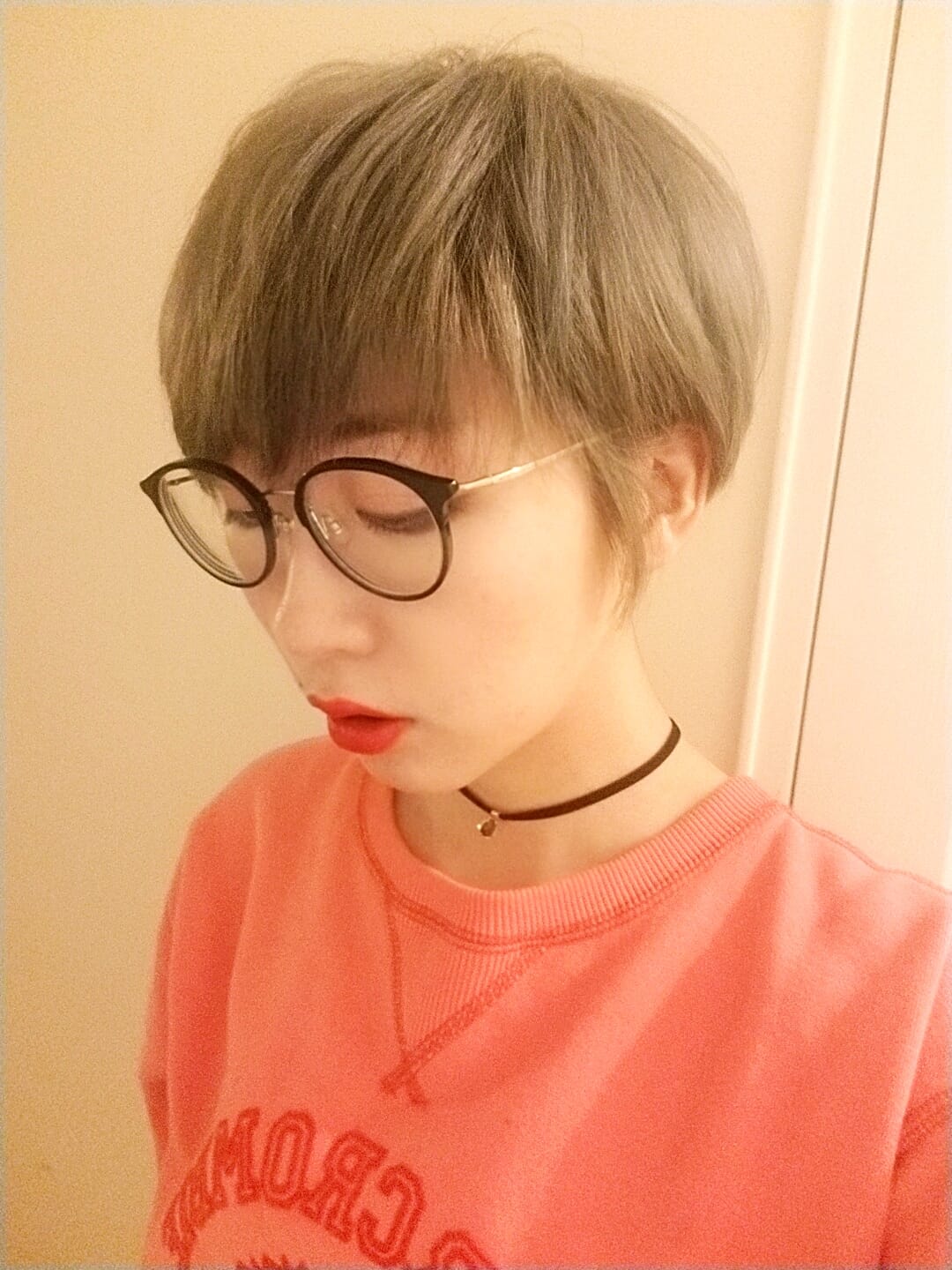 廣告小妹。 圖：翻攝自廣告小妹FB(@凡槿(廣告小妹))