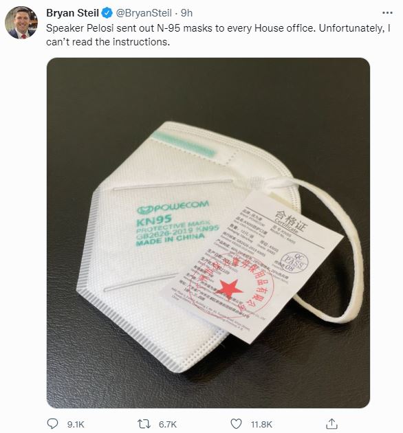 美國共和黨籍眾議員布萊恩·斯蒂爾稱自己看不懂中國製造、印有中文的口罩說明書。 圖：翻攝自布萊恩·斯蒂爾Instagram