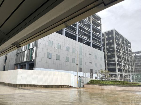 華碩旗下桃園亞旭電腦工廠累計已有66人確診。 圖：翻攝臉書