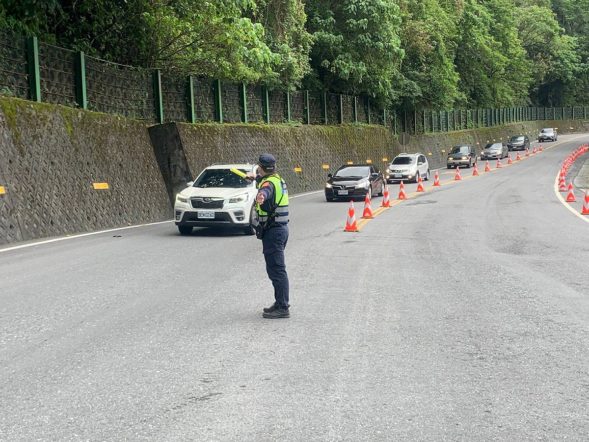 交通部公路總局預估，蘇花路廊春節初五北上車流最多。 圖：翻攝自花蓮縣警察局新城分局臉書