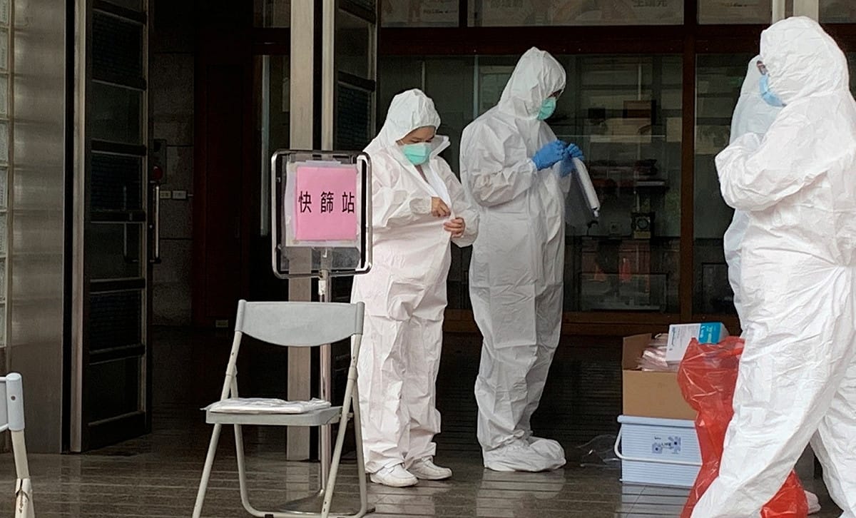 高科大旗津校區設快篩站。 圖：高科大提供
