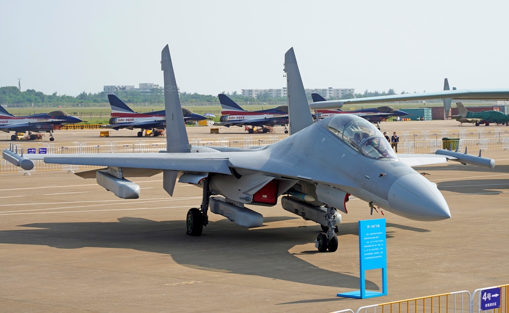 國防部「即時軍事動態」揭露，解放軍「殲-16D」機首次加入擾台行列。圖為同型機。 圖：國防部提供