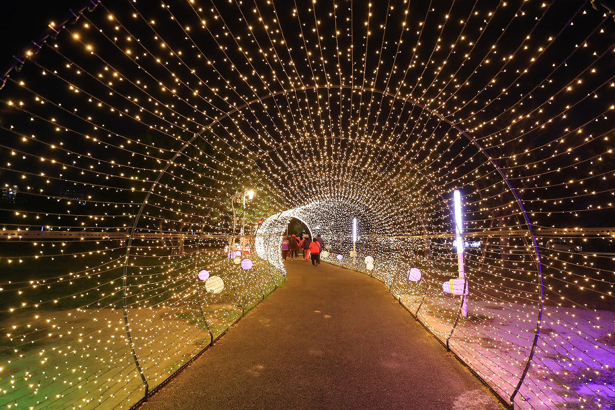 中央公園時空光廊。 台中市政府/提供
