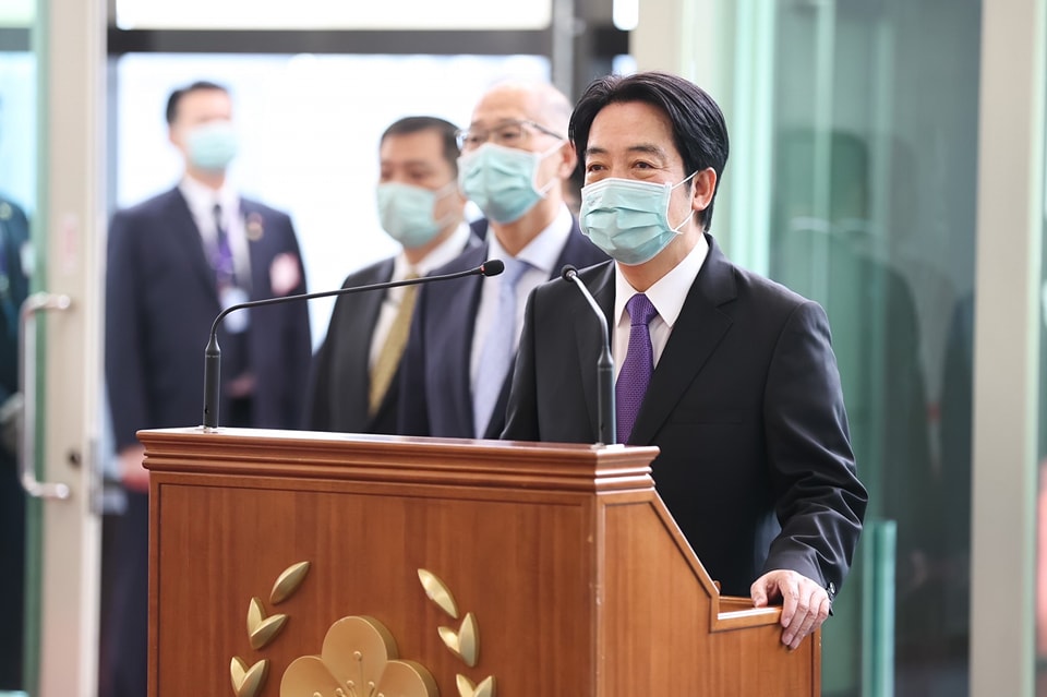 副總統賴清德25日啟程出訪宏都拉斯前發表談話 圖：賴清德臉書
