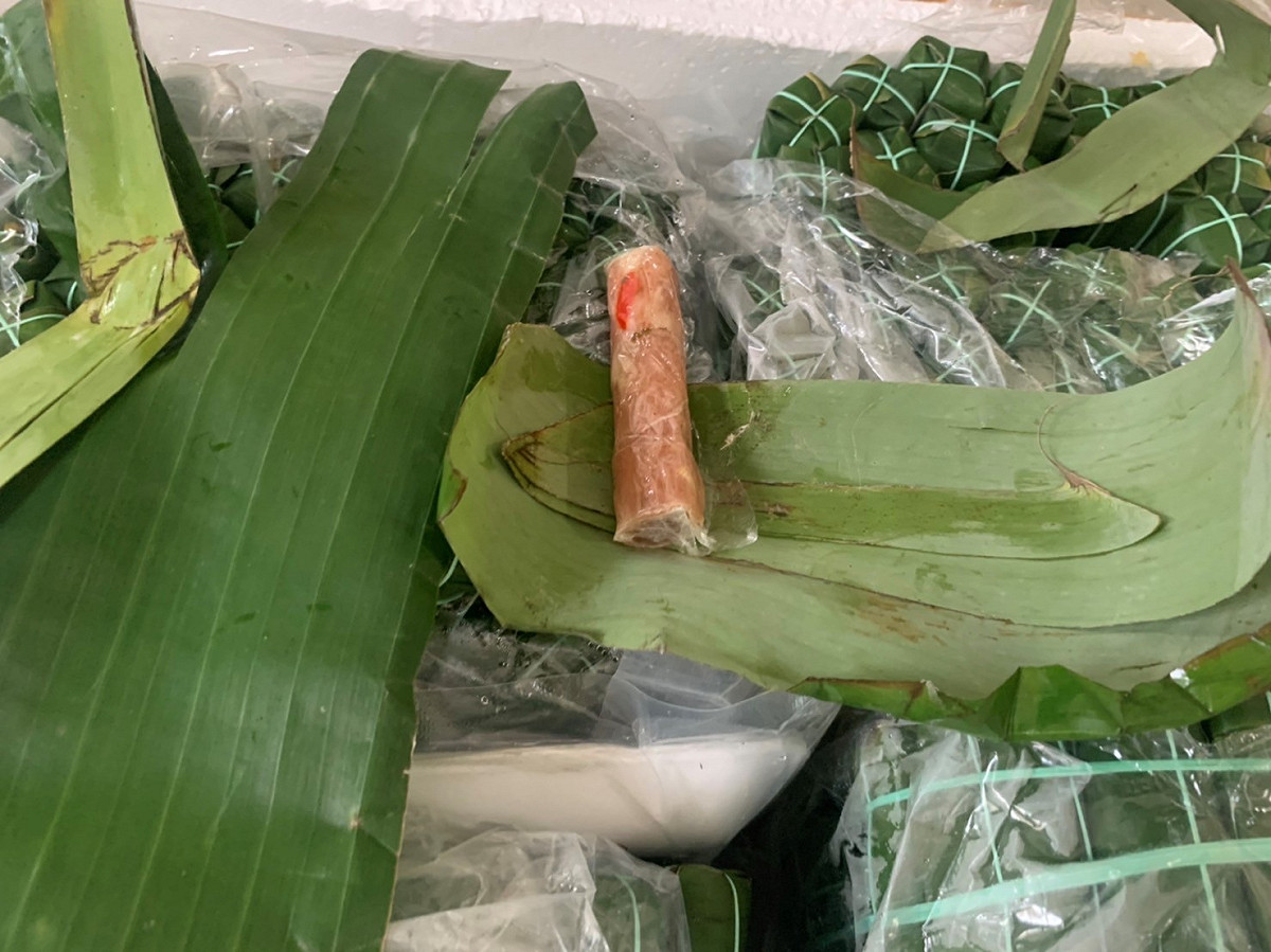 去年8月於新莊區查獲越南走私肉品，查獲之帶有病毒食品。 圖：新北市動保處提供