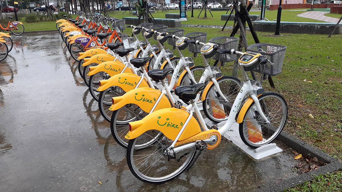 新北市公共自行車YouBike、共享汽機車全年無休。 圖：新北市交通局提供