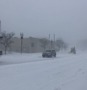 波士頓市長吳弭宣布進入大雪緊急狀態。 圖/取自Boston Public Works (@BostonPWD)推特
