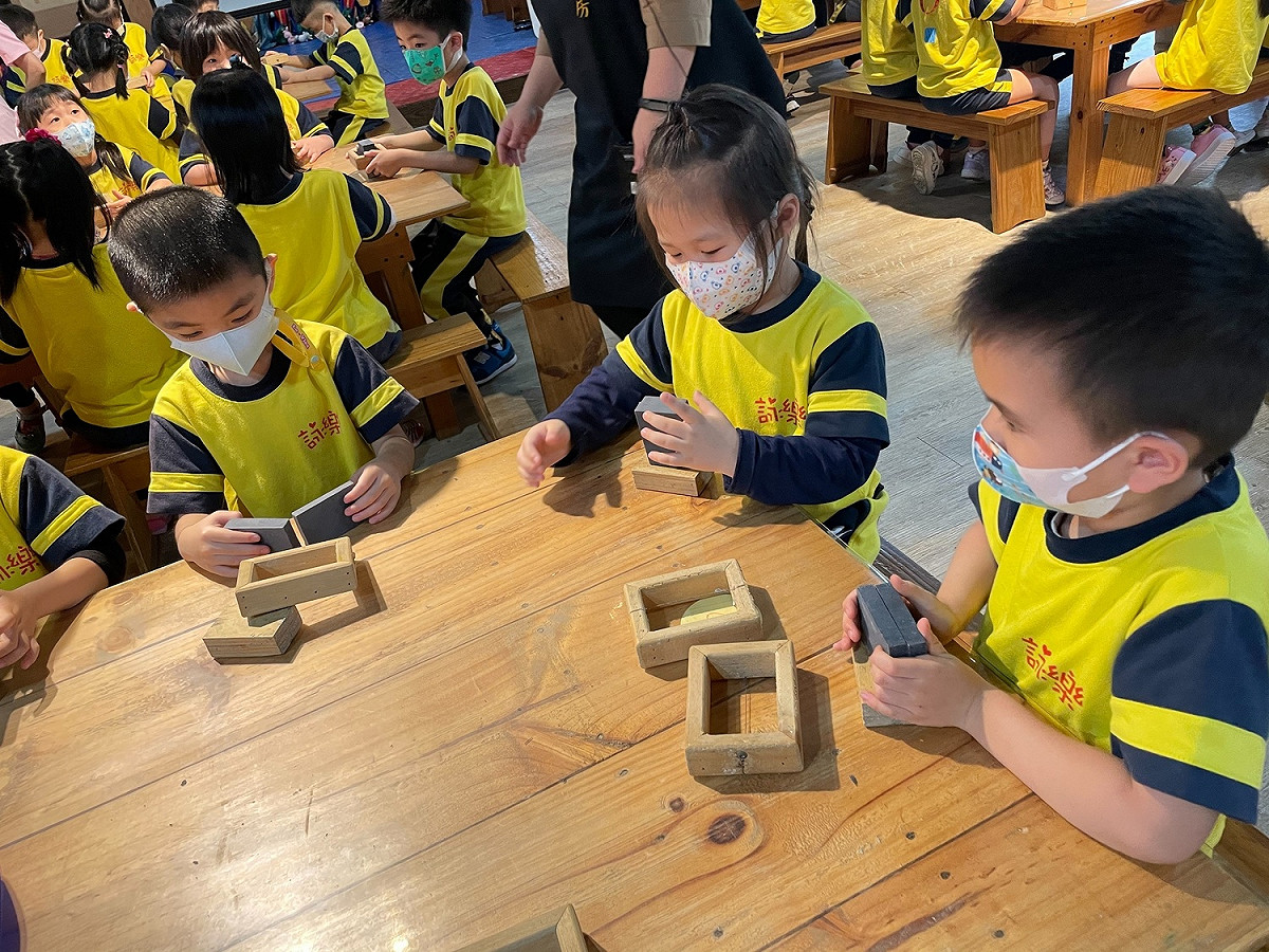 新北市觀光工廠推出眾多年節優惠及活動，並落實相關防疫措施，趕緊安排一場觀光工廠之旅。 圖：新北市經發局提供