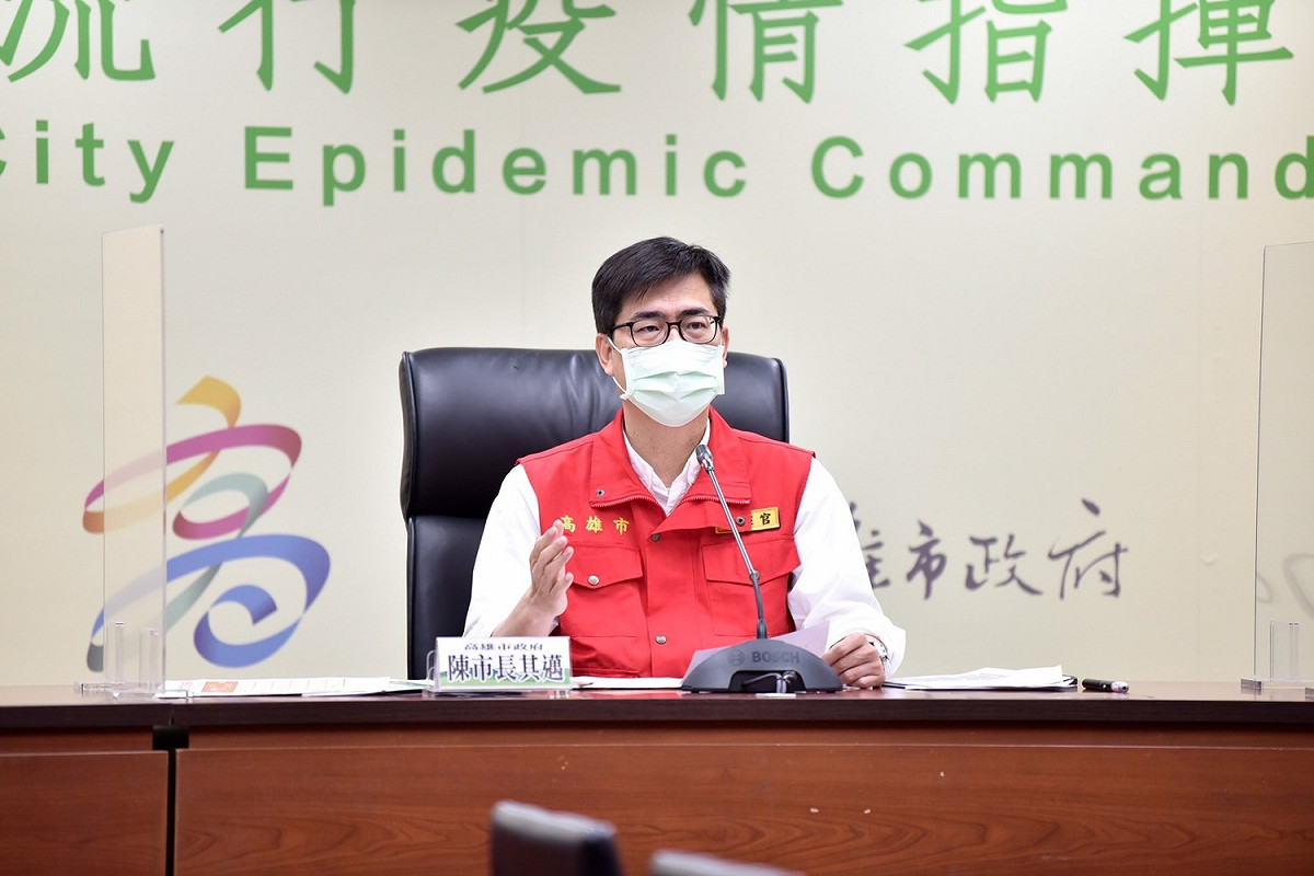 陳其邁表示新北少年一家三口進行病毒基因定序。 圖：高雄市政府提供