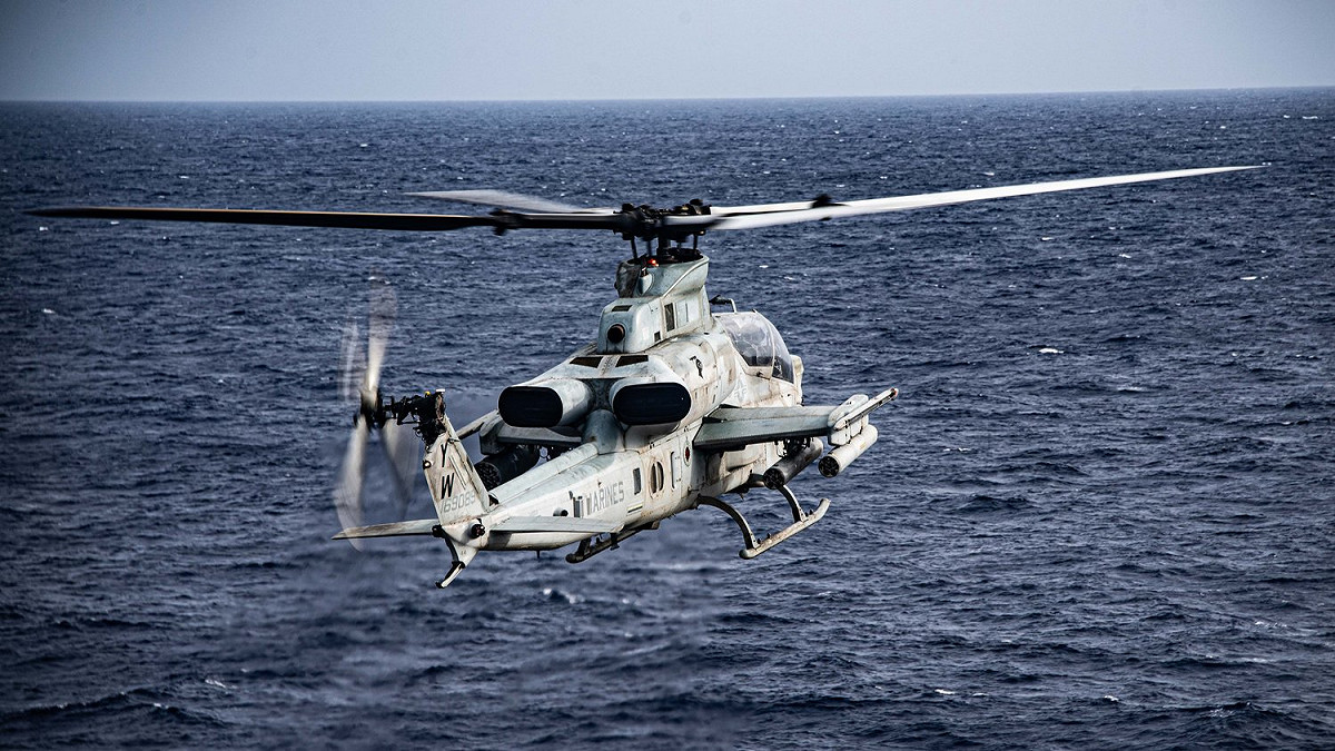 美日「高貴融合(Noble Fusion)」聯合海軍遠征演習，MH-60直升機擔任運輸、反潛、防禦等多功能項目。 圖：翻攝 U.S. Pacific Fleet推特