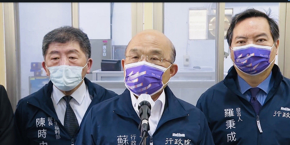 行政院長蘇貞昌今（11）天赴桃園市視察原能會核研所「食品放射性檢測樣品計測實驗室」檢測作業前受訪。 圖：擷自直播畫面