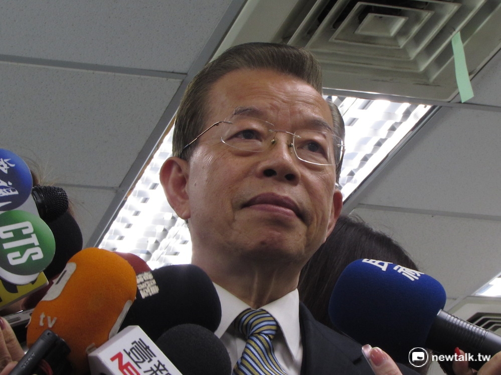 前行政院長謝長廷6日下午出席中執會前受訪表示，「我們沒有謝系，基本上都是英派。」 圖：新頭殼資料照片