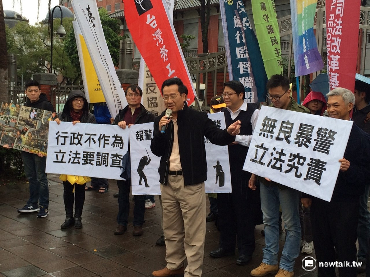 民進黨立委顧立雄說，調查324真相，具有多重身份的他責無旁貸。 圖：符芳碩/攝