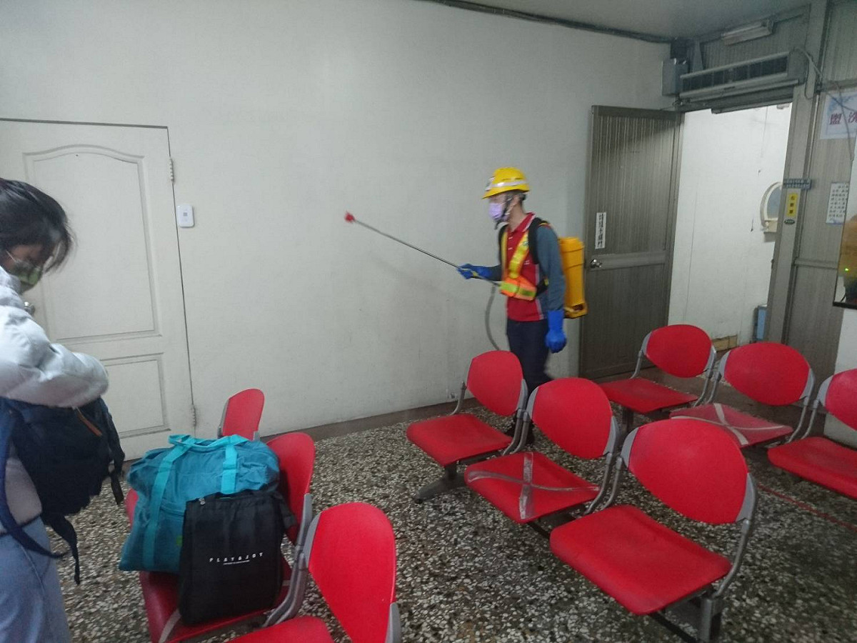國光客運水湳站清消完畢。 台中市政府/提供