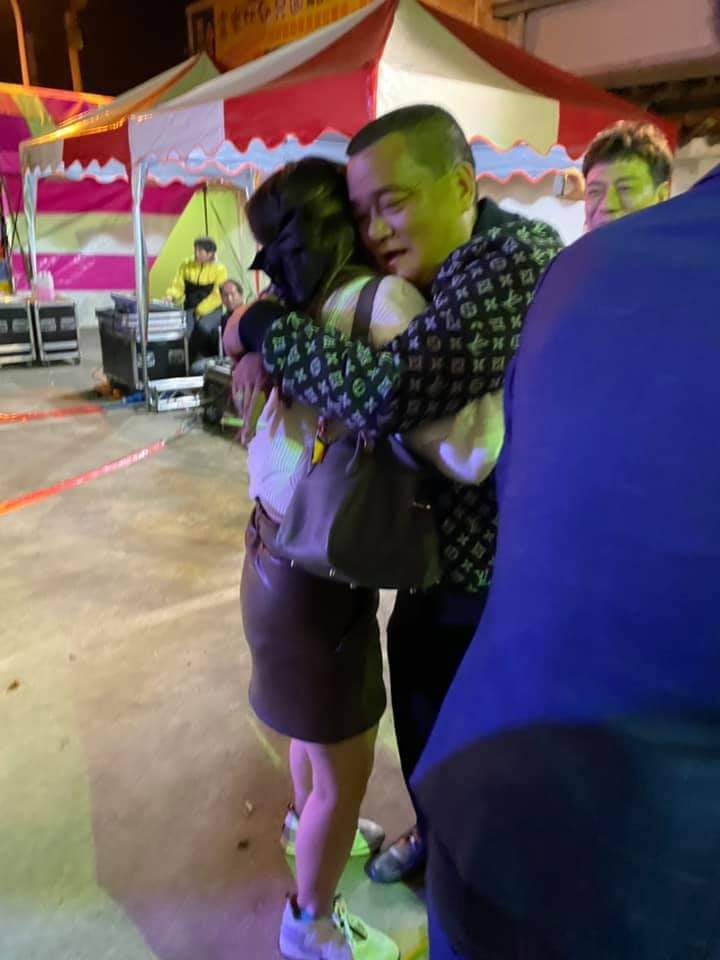 丟丟爸一手拉拔女兒長大。 圖：翻攝自丟丟妹FB(@丟丟妹)
