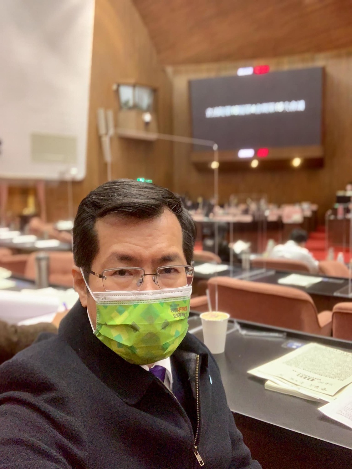 羅致政今 ( 19 ) 日在臉書表示，陳霖翰「是爭議，有錯誤，但不是紅統！」 圖：翻攝自羅致政粉絲團臉書
