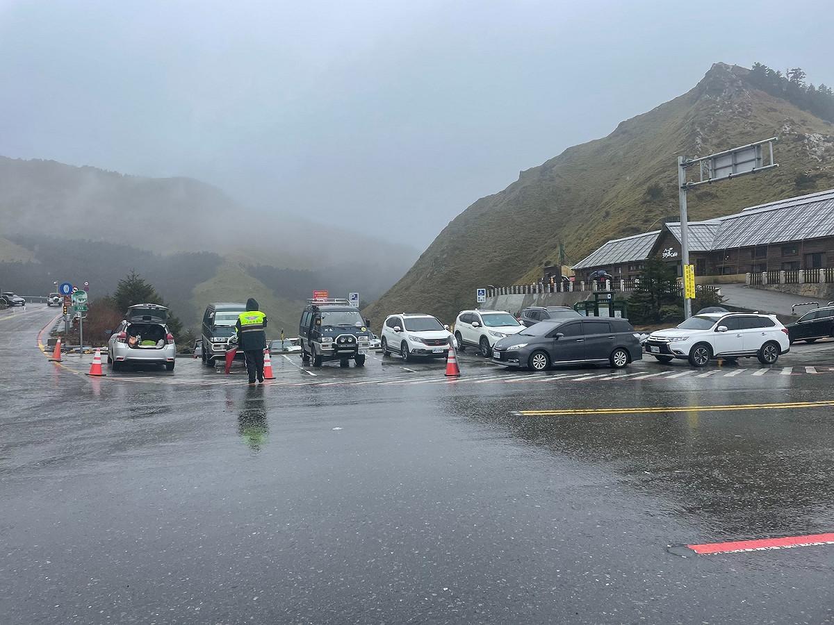 低溫來襲，中高海拔道路潮濕易結冰 圖：公路總局/提供（資料照片）