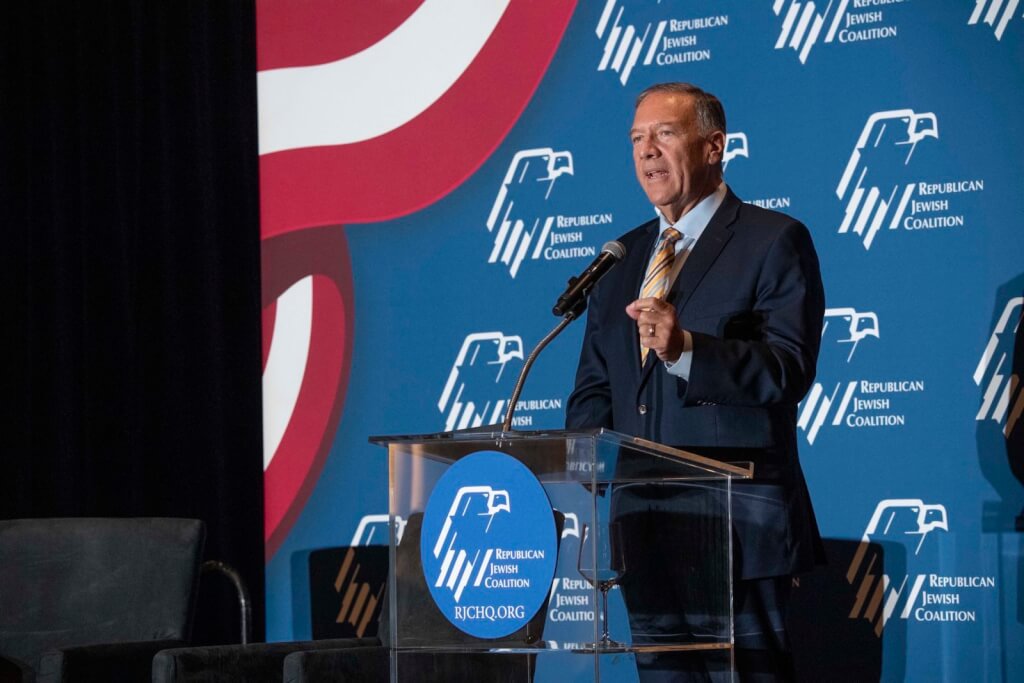 外交部今（21）天證實，美國前國務卿龐培歐（Mike Pompeo）伉儷將於3月2日至5日訪台。 圖：擷自twitter.com/mikepompeo